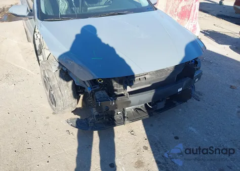 2022 Hyundai Elantra Limited z USA, uszkodzony, nr VIN KMHLP4AG2NU333873